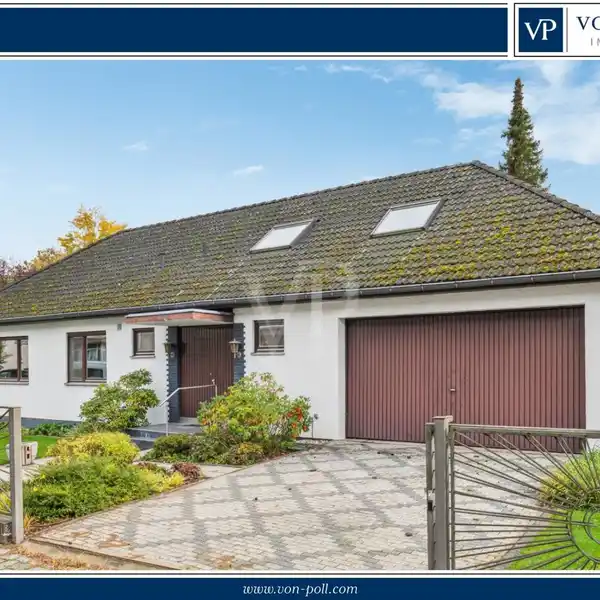 ARCHITECTURE FOR INDIVIDUALISTS ON A LARGE PLOT IN A QUIET LOCATION
