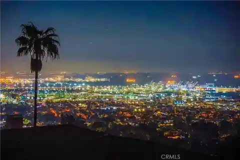 Unparalleled Comfort with Breathtaking Vistas