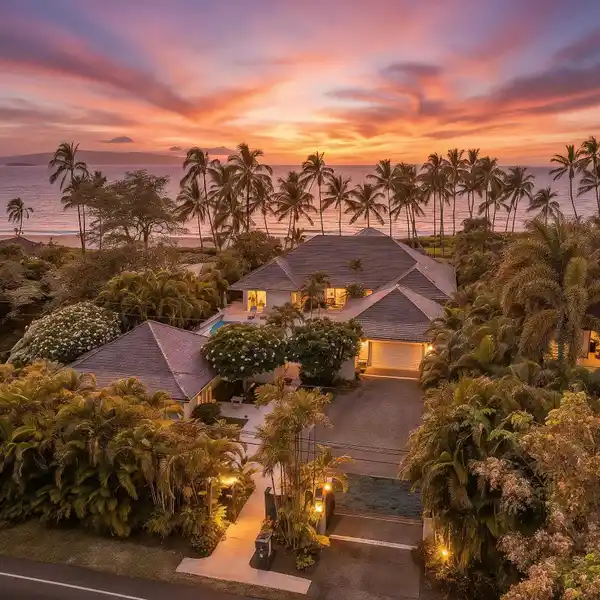 TIMELESS HAWAIIAN ESTATE ON KEAWAKAPU BEACH