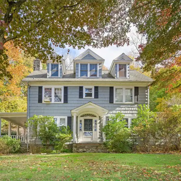CLASSIC COLONIAL CHARM WITH ENDLESS POTENTIAL