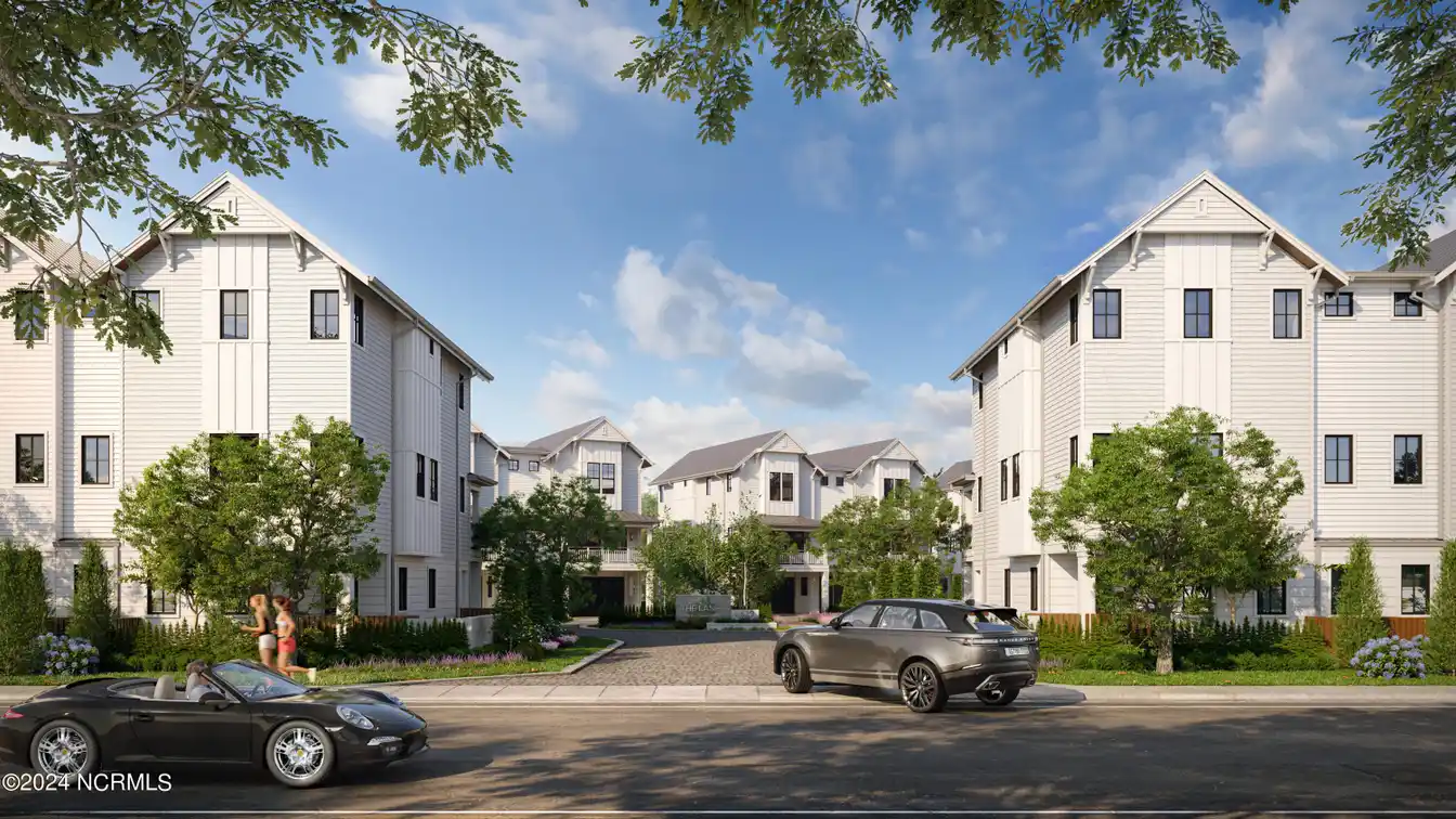 Remarkable Luxury Living in the Lane