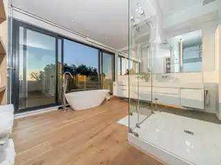 Refined Penthouse Living Above the Fairways