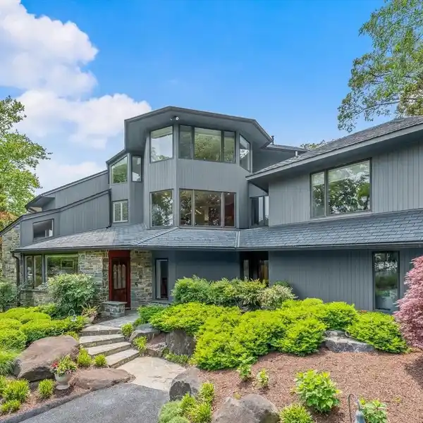 LUXURY RETREAT ON THE SEVERN RIVER