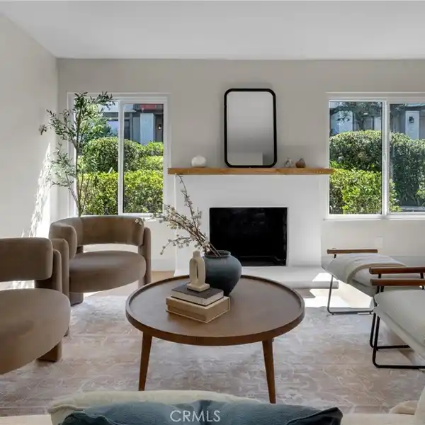 BEAUTIFULLY REMODELED TOWNHOME