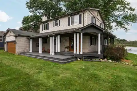 A Gem on Gallagher Lake