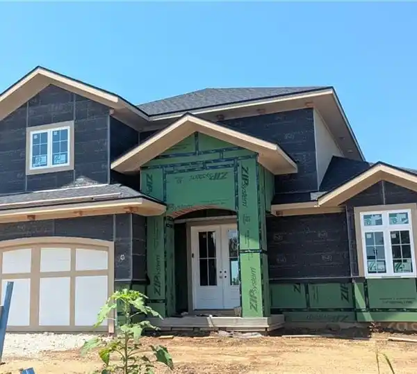 NEW CONSTRUCTION IN WILSHIRE HILLS