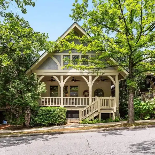 BEAUTIFULLY UPDATED HOME IN GLENWOOD PARK
