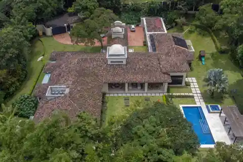 Spacious, Elegant, Warm Contemporary