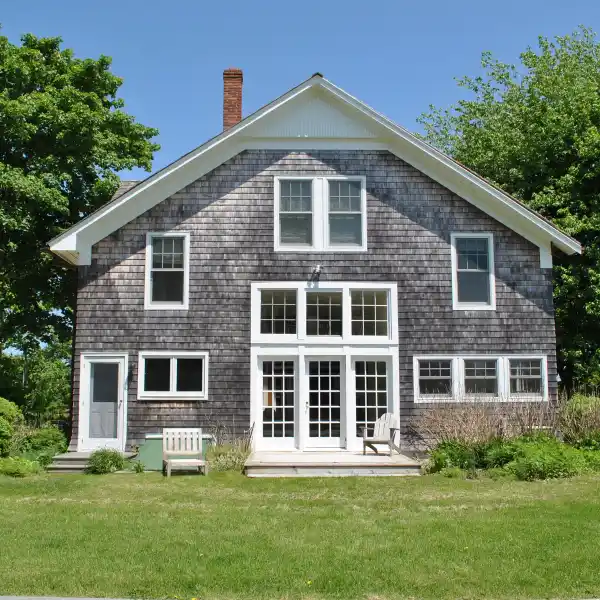 BEAUTIFULLY RESTORED BARN FOR RENT