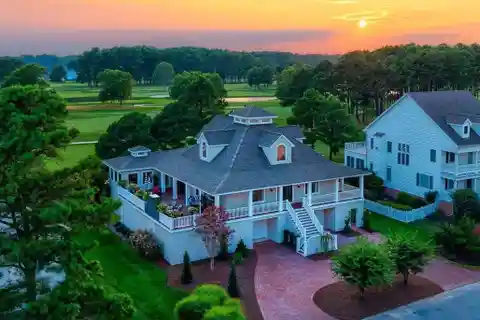Newly Transformed Property in Exclusive Country Club Setting