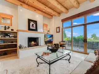 Tesuque Turnkey Lock and Leave Villa