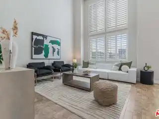 Beautifully Remodeled Top-Floor Penthouse