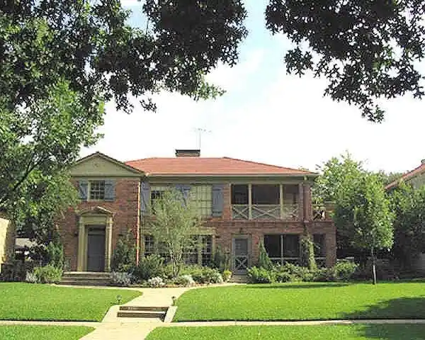 CHARMING PROPERTY IN HIGHLAND PARK
