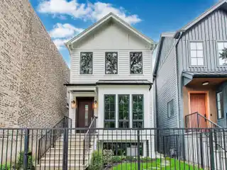 Stunning New Construction Home Redefines Modern Luxury