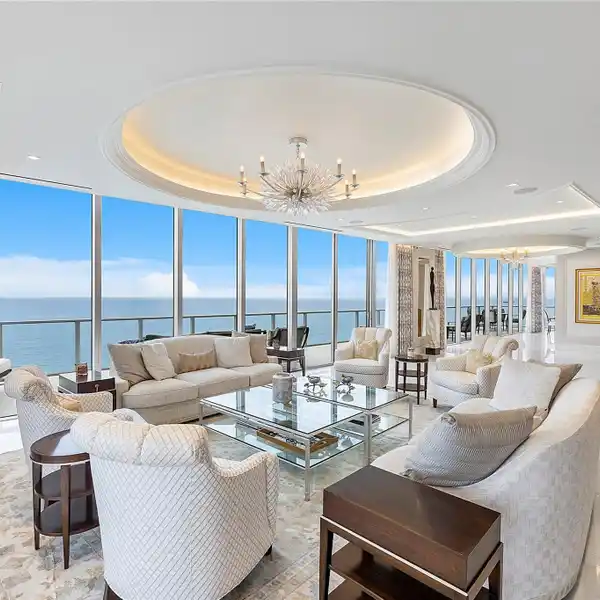 GRAND TWO-STORY PENTHOUSE