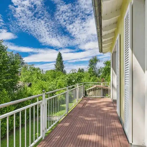 AMAZING RETREAT WITH MAIN HOUSE PLUS GUEST HOME AND CABIN