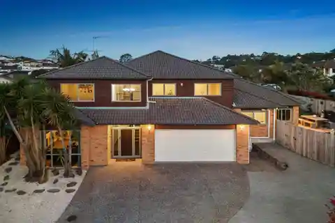 Dual-Living in Schnapper Rock