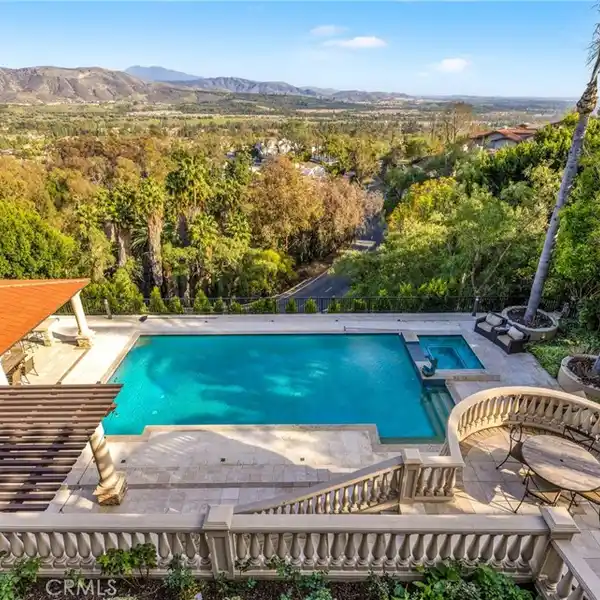 PRIVATELY GATED CAPRI-INSPIRED VILLA