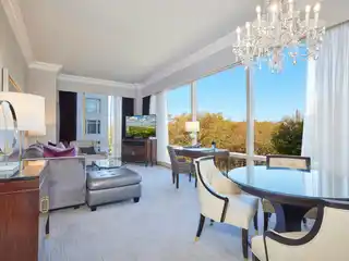 Park View Two Bedroom Pied-A-Terre