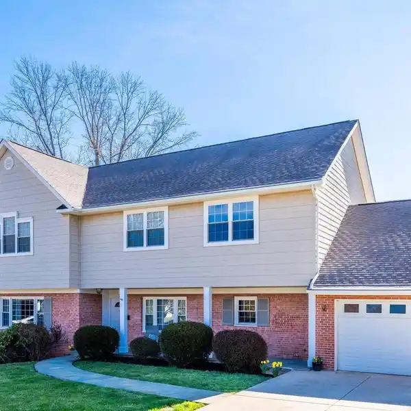 MODERN COMFORTS AND FLEX SPACES ABOUND