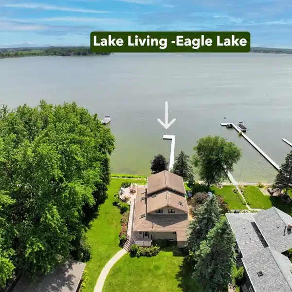 EAGLE LAKE BEAUTY WITH PRIVATE PIER