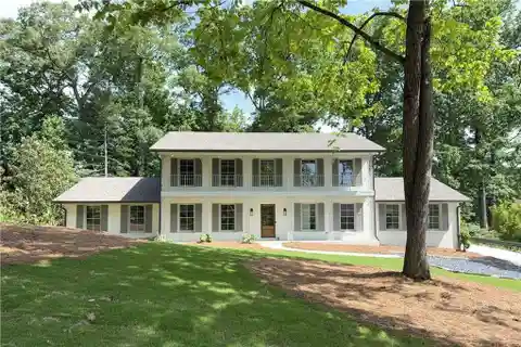 Charleston-Inspired Home in Oak Grove Community