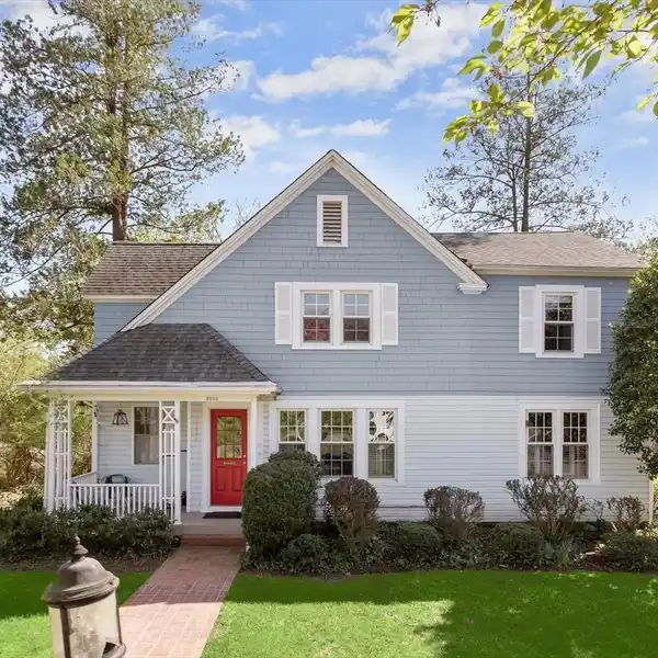 VERSATILE TRI-LEVEL HOME WITH UPDATED KITCHEN