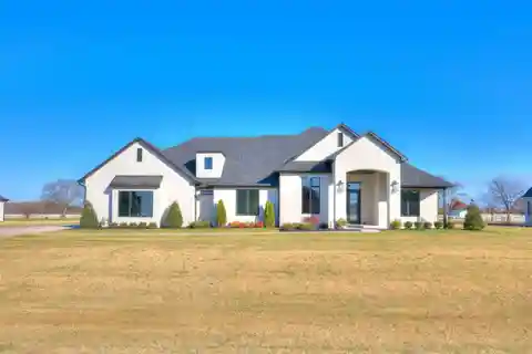 Beautiful New Construction on Just over an Acre