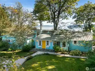 Unmatched Seclusion on Ultra-Private South Head Peninsula