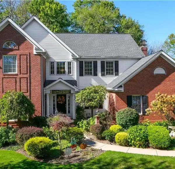 EXCEPTIONAL CUSTOM-BUILT HOME