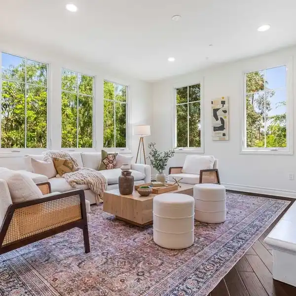 BEAUTIFULLY UPDATED CORNER CONDO WITH PRIVACY