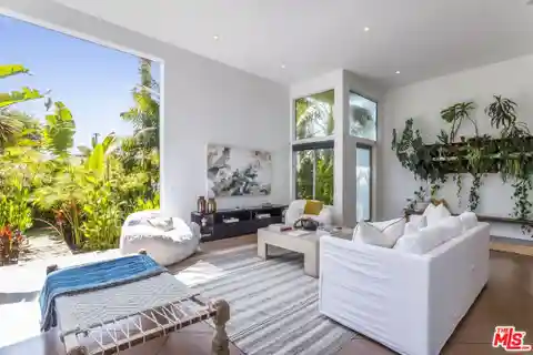 Venice Hideaway for the Next-gen Elite