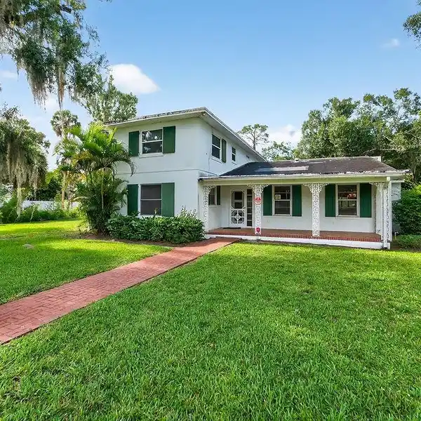 CHARMING HOME WITH SO MUCH POTENTIAL