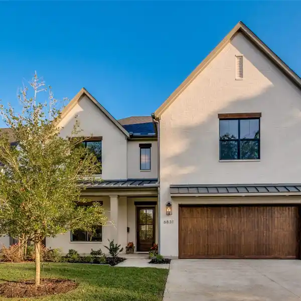 ELEGANT NEW LAKEWOOD HOME WITH WARM STYLE & LUXE DETAILS