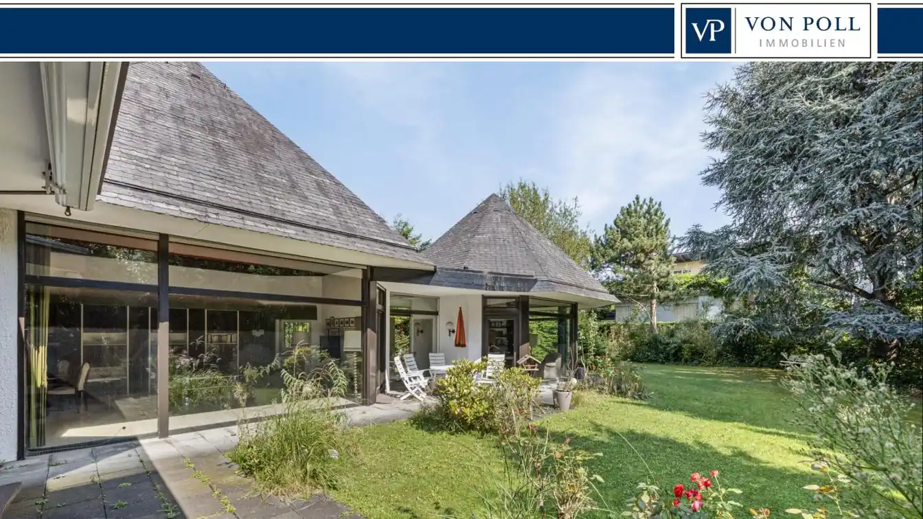 Exceptional Bungalow with Expansion Potential on a Dream Plot