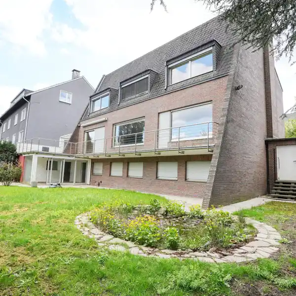 PRIME LOCATION DIRECTLY ON THE WIESENTAL