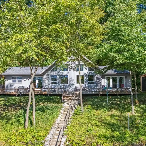 STUNNING 30+ ACRE PRIVATE LAKE HOME