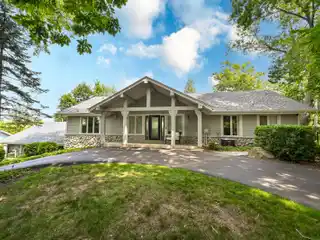 Fully Renovated Lakefront Residence