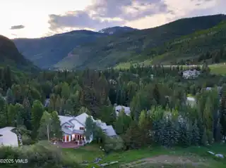 The Perfect Blend of Comfort and Nature