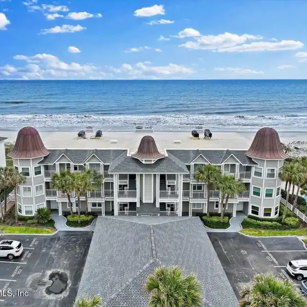 FULLY REMODELED OCEANFRONT CONDO ON BEACH AVENUE