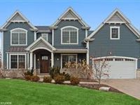 EXPERTLY CRAFTED HOME IN UNBEATABLE GLENVIEW LOCALE