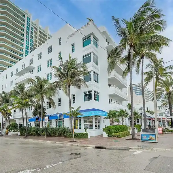 STUNNING OCEAN FRONT LUXURY HOME