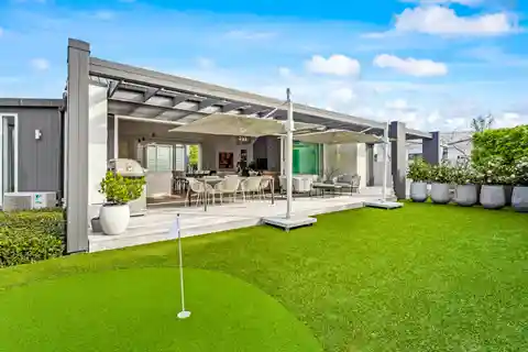 Sophisticated Lodge Living in the Matakana Village