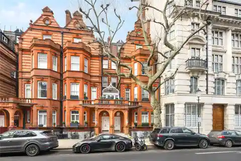 Beautiful Garden Flat