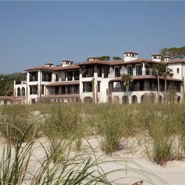 LUXURY LIVING IN THE OCEAN FOREST RESIDENCES