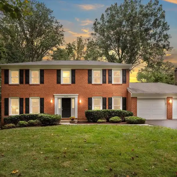 PRIVACY WITH COMFORT AND STYLE