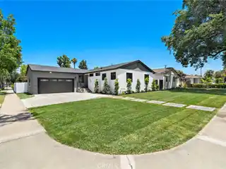 Gorgeous Fully Remodeled Home