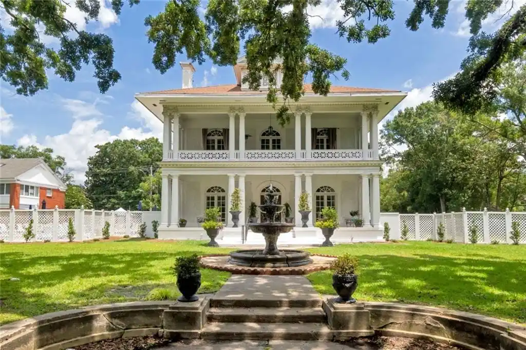 Circa 1911 Masterpiece