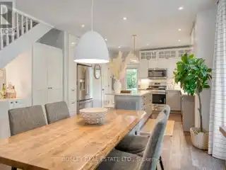 Turn-Key Living in Beloved Neighborhood