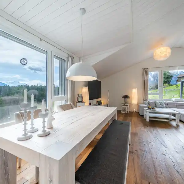 EXCEPTIONAL HOUSE IN UNIQUE LOCATION